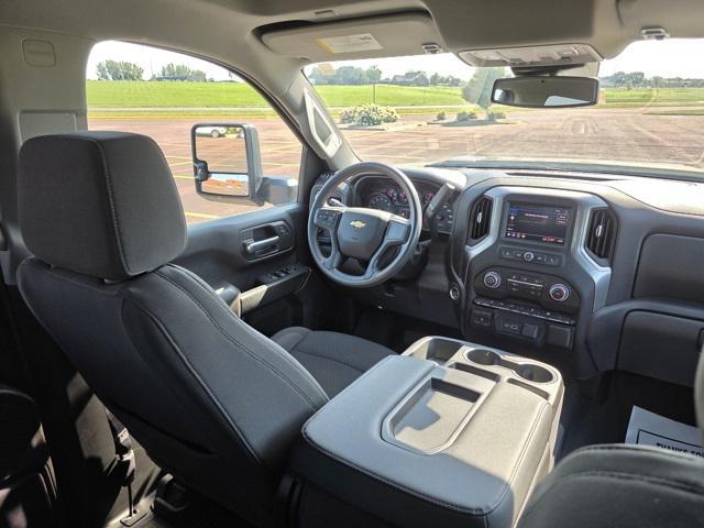 Photo of 2024 Slate Gray Metallic Chevrolet Silverado 2500