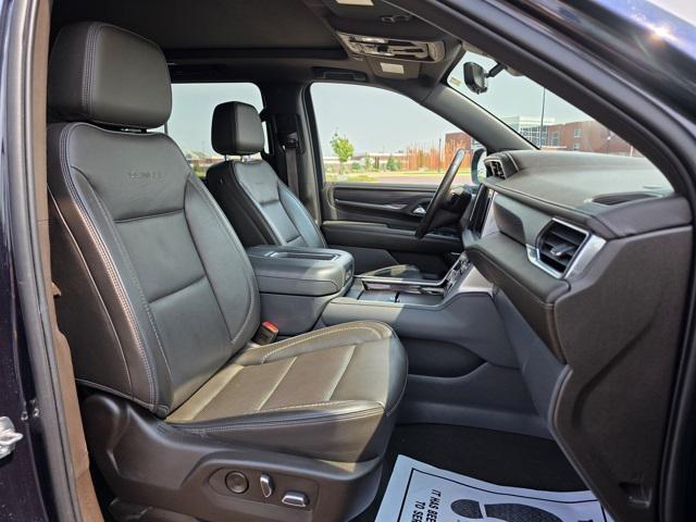 Photo of 2022 Midnight Blue Metallic GMC Yukon XL