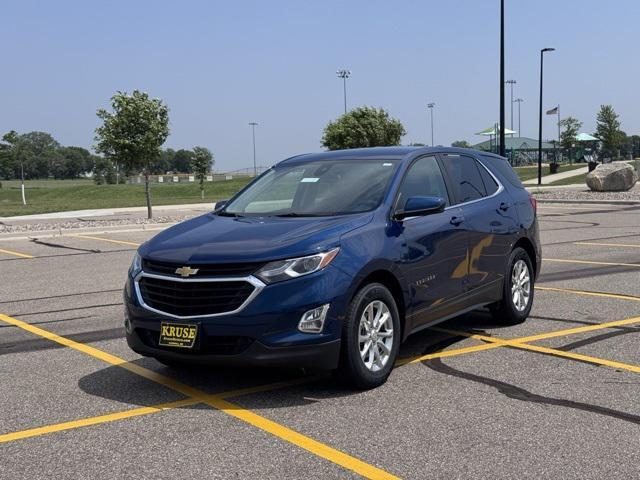 Photo of 2021 Pacific Blue Metallic Chevrolet Equinox