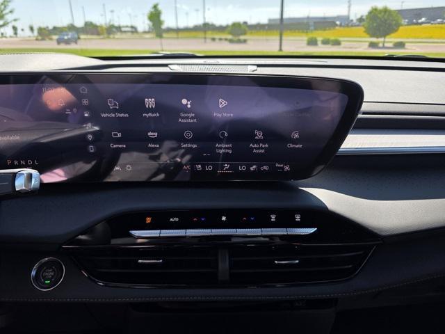 Photo of 2025 Gray Metallic Buick Enclave