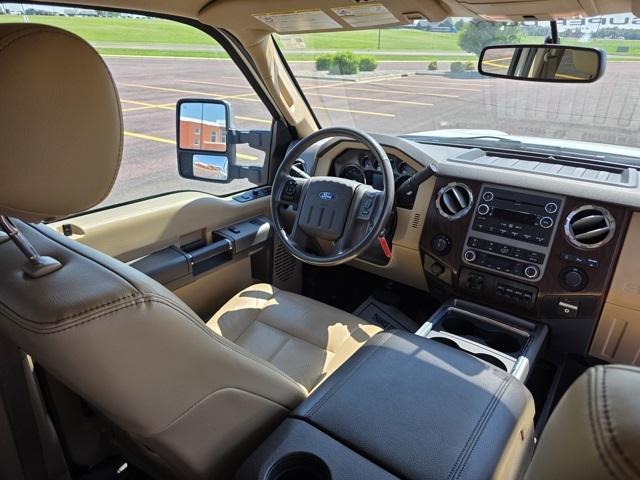 Photo of 2012 White Platinum Metallic Tri-Coat Ford F-350