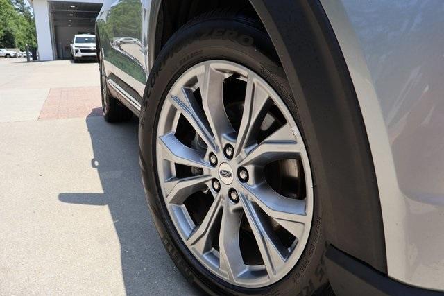 Photo of 2023 Silver Metallic Ford Explorer