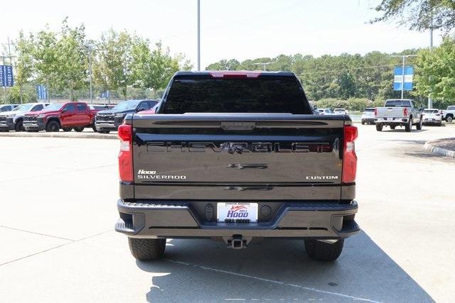 Photo of 2025 Black Chevrolet Silverado 1500