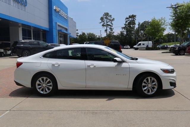 Photo of 2023 Summit White Chevrolet Malibu