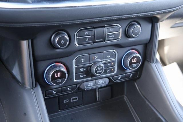 Photo of 2022 Black Chevrolet Suburban