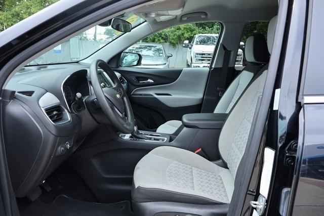 Photo of 2023 Mosaic Black Metallic Chevrolet Equinox