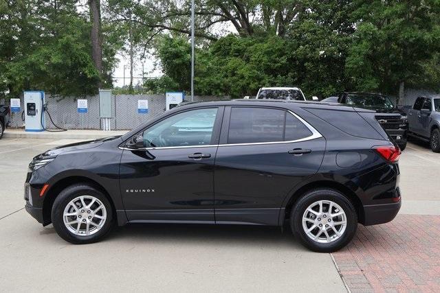 Photo of 2023 Mosaic Black Metallic Chevrolet Equinox
