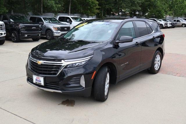 Photo of 2023 Mosaic Black Metallic Chevrolet Equinox