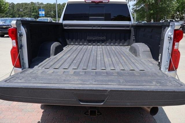 Photo of 2023 Silver Ice Metallic Chevrolet Silverado 3500