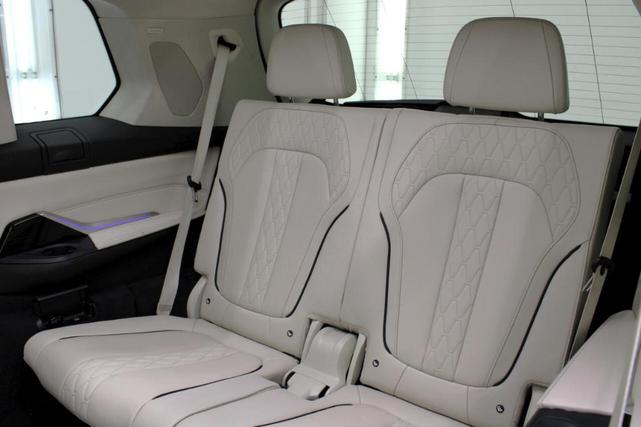 Photo of 2019 Blue BMW X7