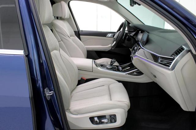 Photo of 2019 Blue BMW X7