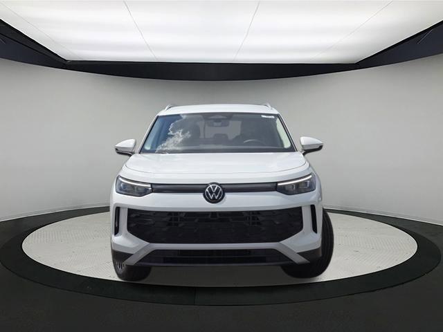 Photo of 2025 Pure White Volkswagen Tiguan