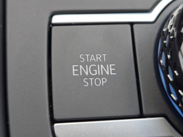 Photo of 2025 Pure White Volkswagen Tiguan