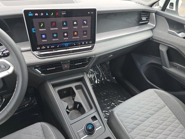 Photo of 2025 Pure White Volkswagen Tiguan