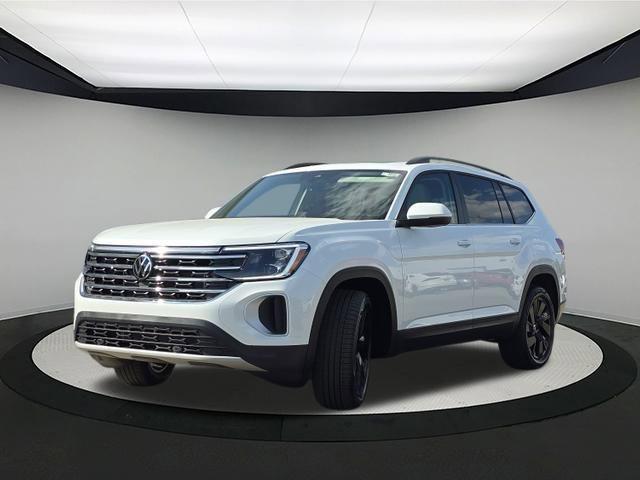 Photo of 2026 Opal White Pearl Volkswagen Atlas