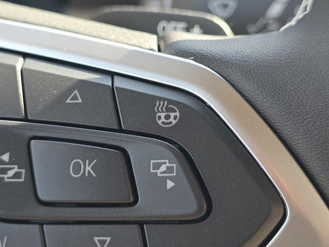 Photo of 2026 Opal White Pearl Volkswagen Atlas