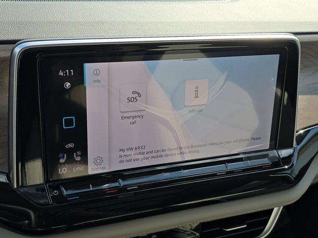 Photo of 2026 Opal White Pearl Volkswagen Atlas