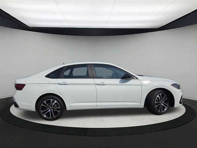 Photo of 2025 Pure White Volkswagen Jetta