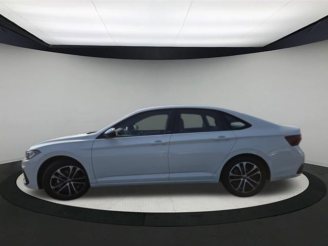 Photo of 2025 Pure White Volkswagen Jetta