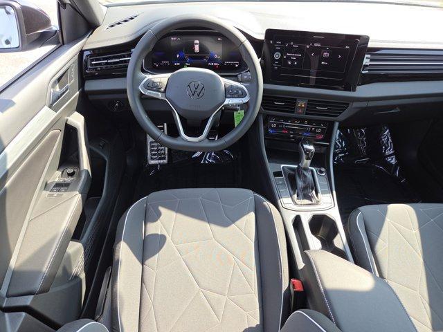 Photo of 2025 Pure White Volkswagen Jetta