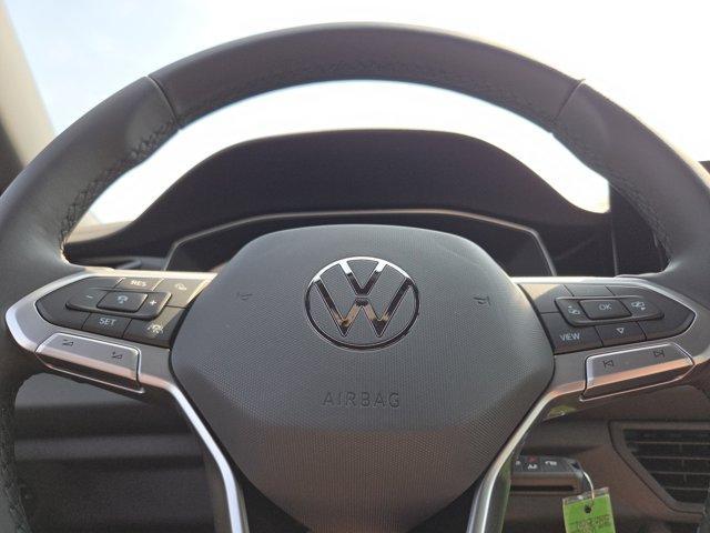 Photo of 2025 Pure White Volkswagen Jetta