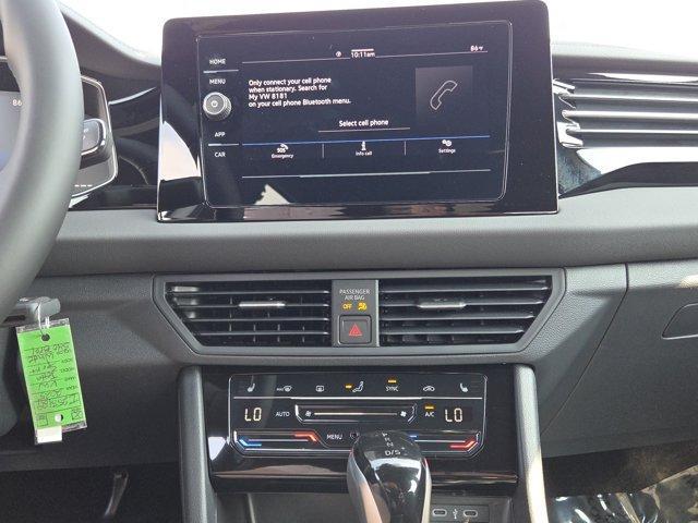 Photo of 2025 Pure White Volkswagen Jetta