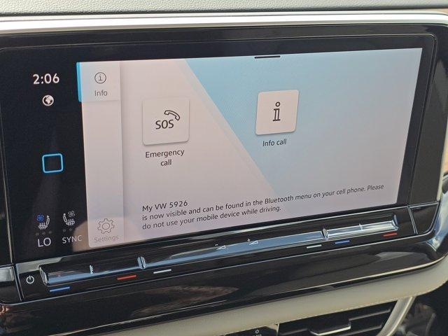 Photo of 2026 Opal White Pearl Volkswagen Atlas