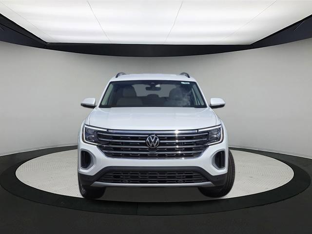 Photo of 2026 Opal White Pearl Volkswagen Atlas
