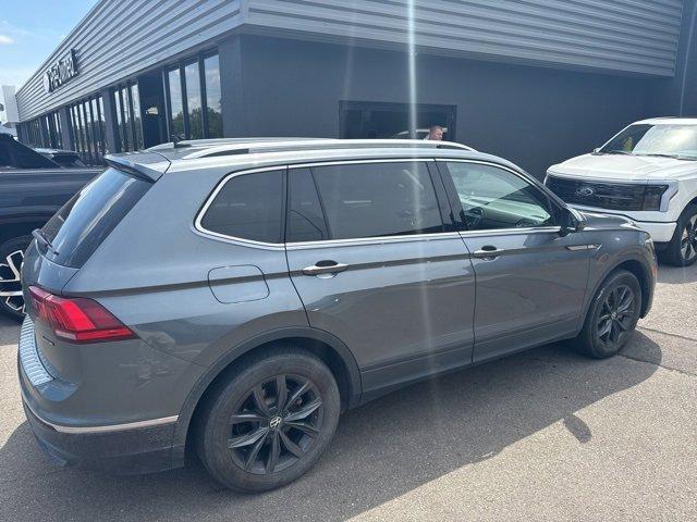 Photo of 2022 Platinum Gray Metallic Volkswagen Tiguan