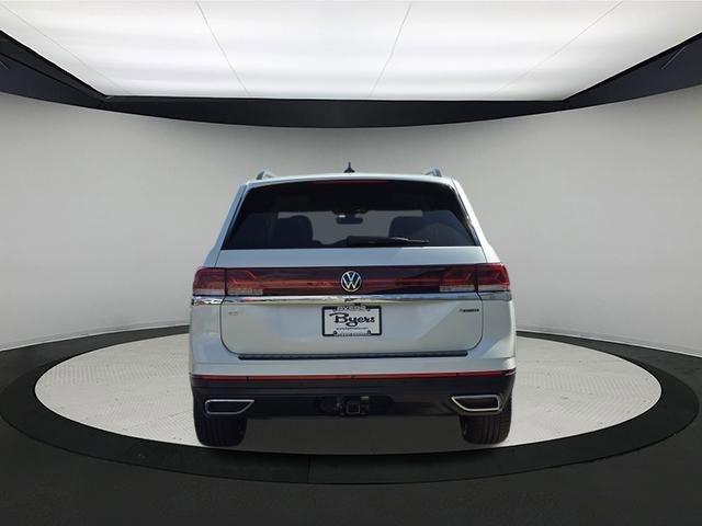 Photo of 2026 Opal White Pearl Volkswagen Atlas