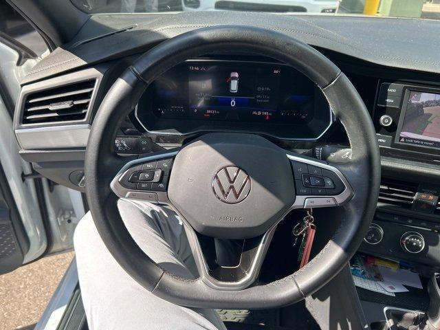 Photo of 2023 Pure White Volkswagen Jetta