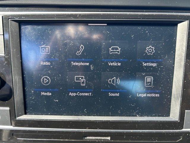Photo of 2023 Pure White Volkswagen Jetta