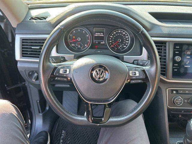 Photo of 2019 Deep Black Pearl Effect Volkswagen Atlas
