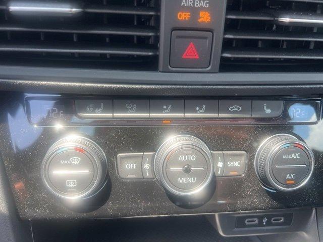 Photo of 2021 Platinum Gray Metallic Volkswagen Jetta