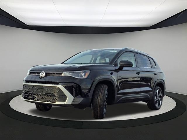 Photo of 2025 Deep Black Pearl Effect Volkswagen Taos