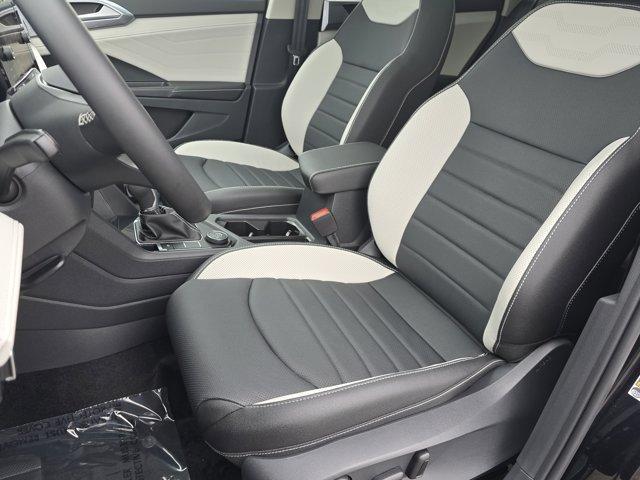 Photo of 2025 Deep Black Pearl Effect Volkswagen Taos