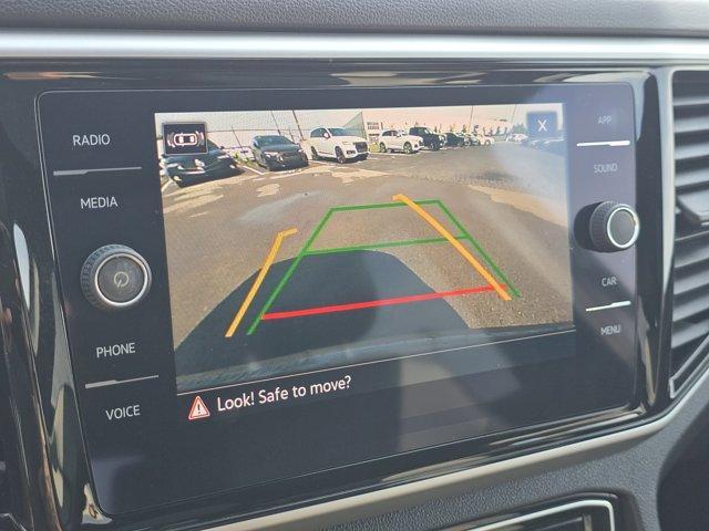 Photo of 2022 Platinum Gray Metallic Volkswagen Atlas Cross Sport