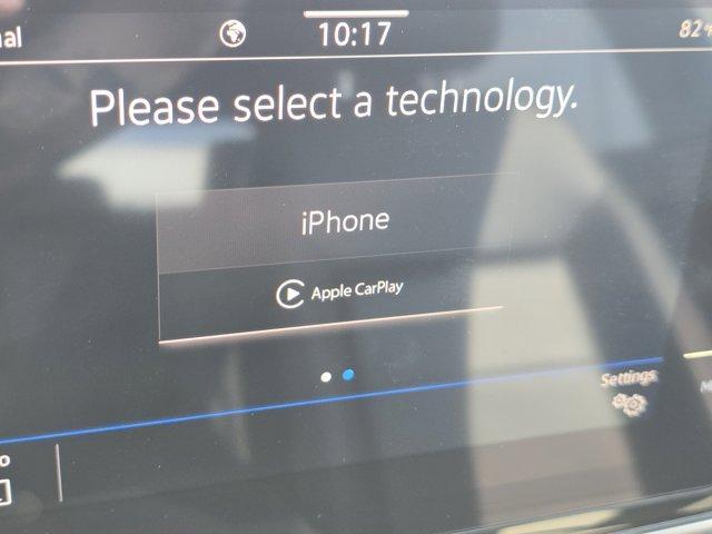Photo of 2022 Platinum Gray Metallic Volkswagen Atlas Cross Sport