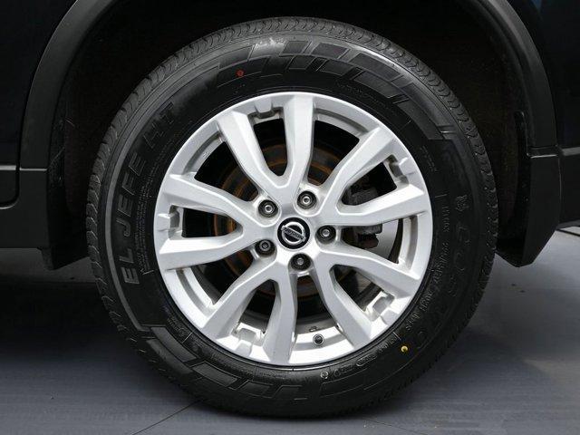 Photo of 2020 Magnetic Black Nissan Rogue