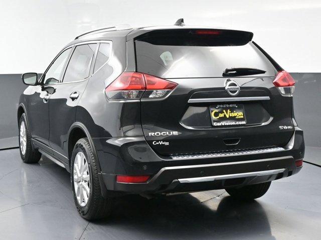 Photo of 2020 Magnetic Black Nissan Rogue