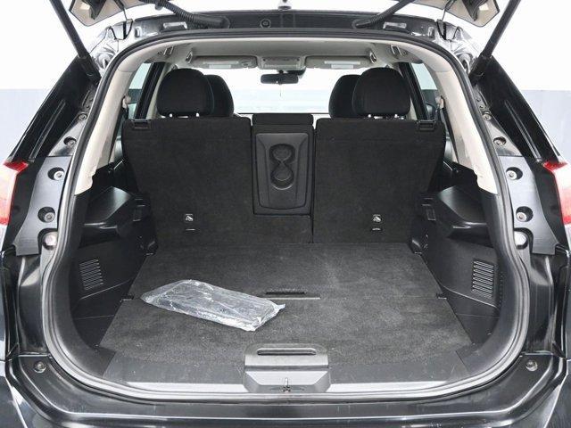 Photo of 2020 Magnetic Black Nissan Rogue