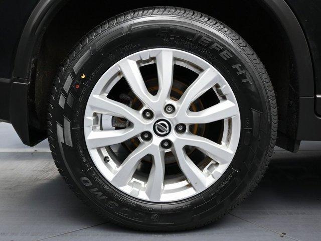 Photo of 2020 Magnetic Black Nissan Rogue