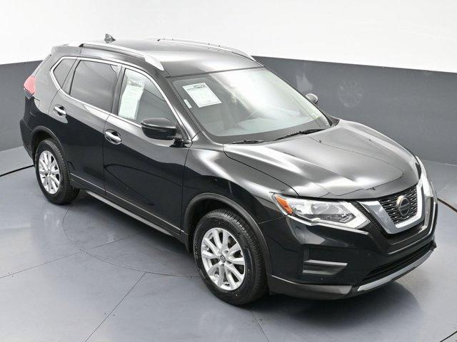 Photo of 2020 Magnetic Black Nissan Rogue