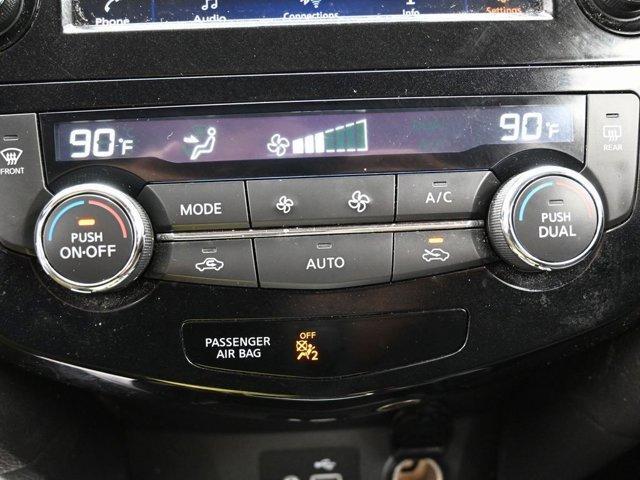 Photo of 2020 Magnetic Black Nissan Rogue