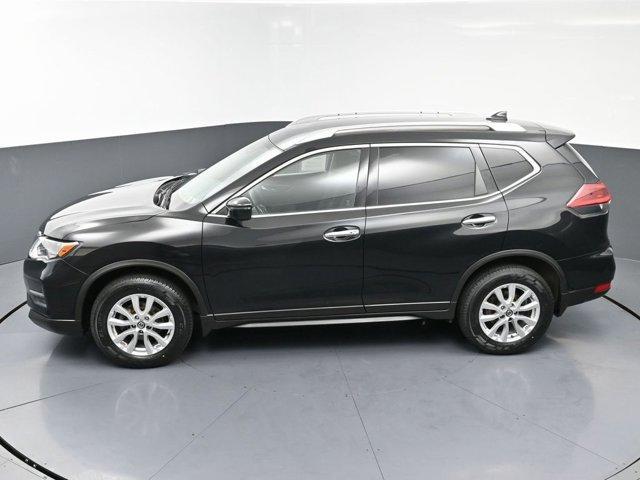 Photo of 2020 Magnetic Black Nissan Rogue