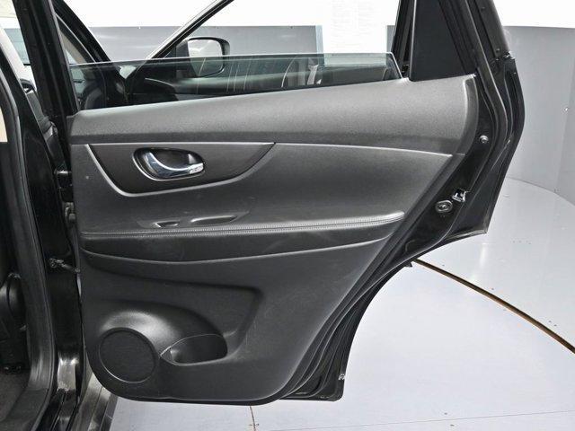 Photo of 2020 Magnetic Black Nissan Rogue
