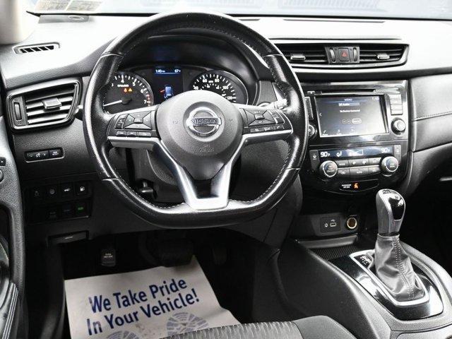 Photo of 2020 Magnetic Black Nissan Rogue