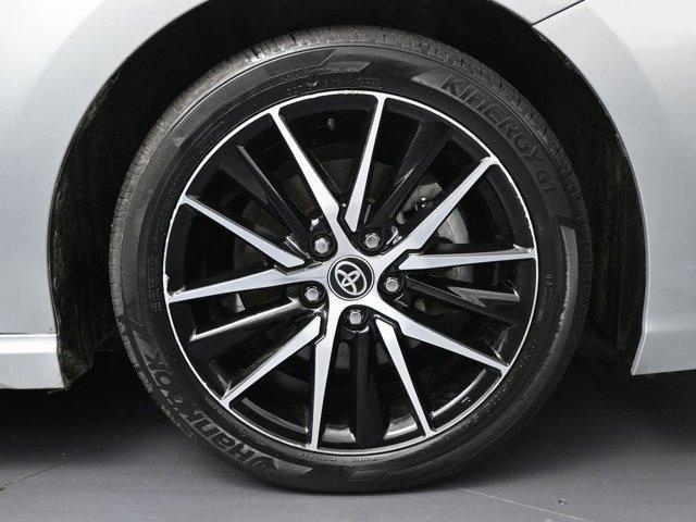 Photo of 2023 Silver Toyota Camry