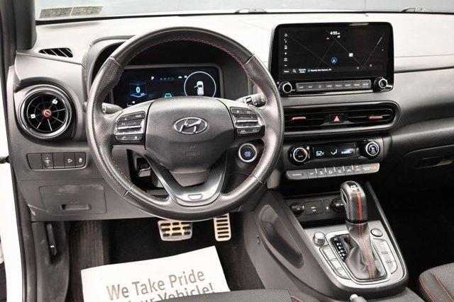 Photo of 2023 Lunar White Hyundai KONA