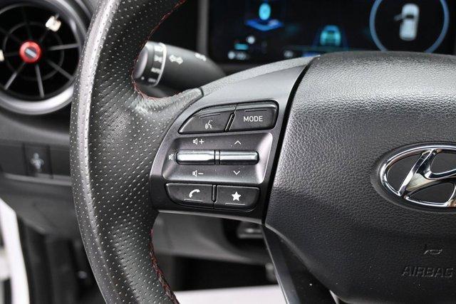 Photo of 2023 Lunar White Hyundai KONA
